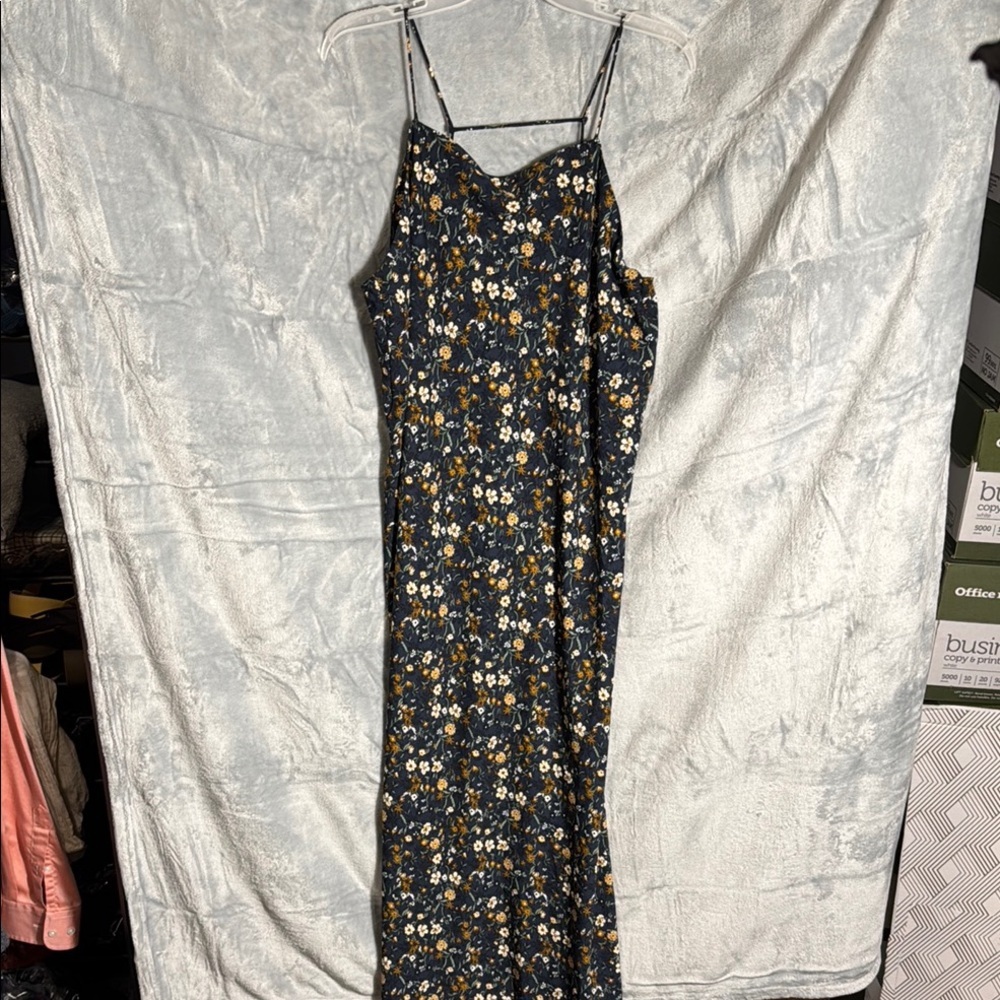 NWT Floral Spaghetti Strap Dress maxi length blue‎ lightweight summer vacation